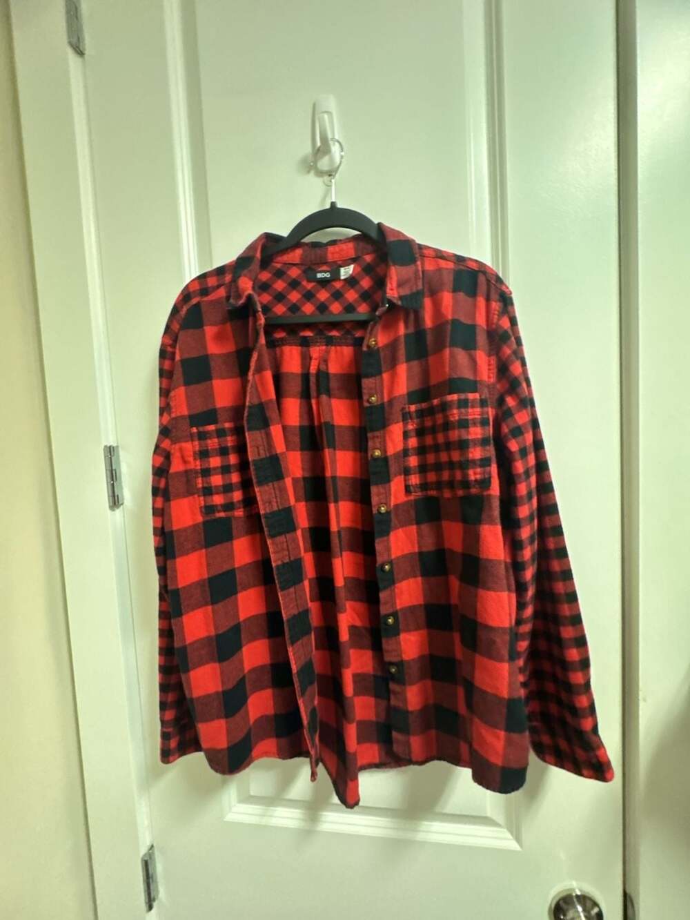 BDG Urban Outfitters Red and Black Buffalo Plaid LS Flannel Shirt Size M